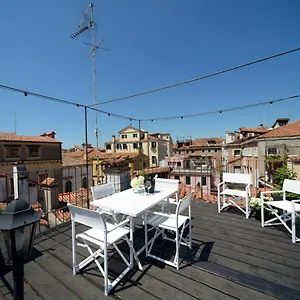 ** Aparthotel La Fenice Italia